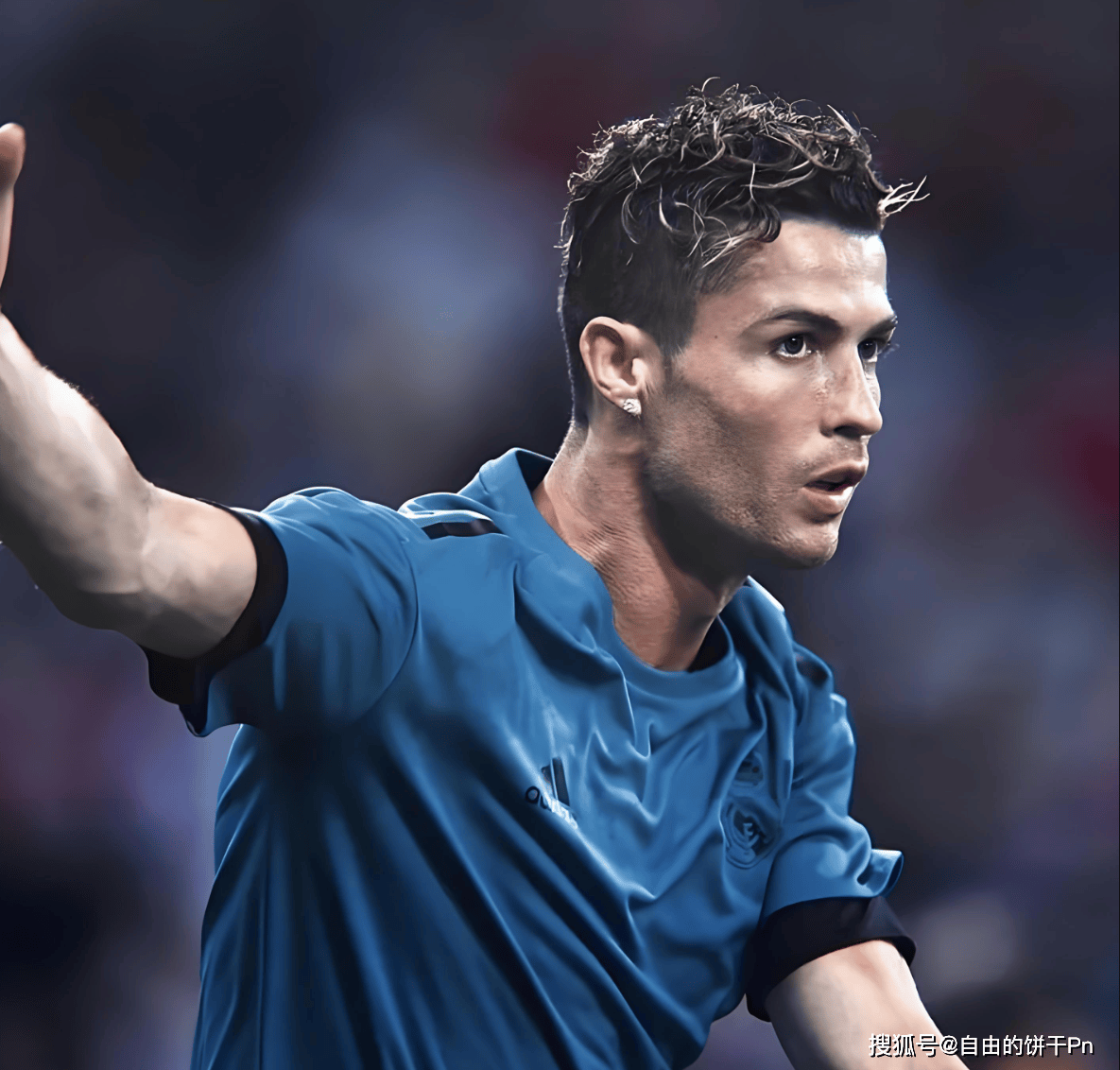 C罗力挽狂澜:上演绝杀救主豪取比赛胜利 C罗力挽狂澜:上演绝杀救主豪取比赛胜利