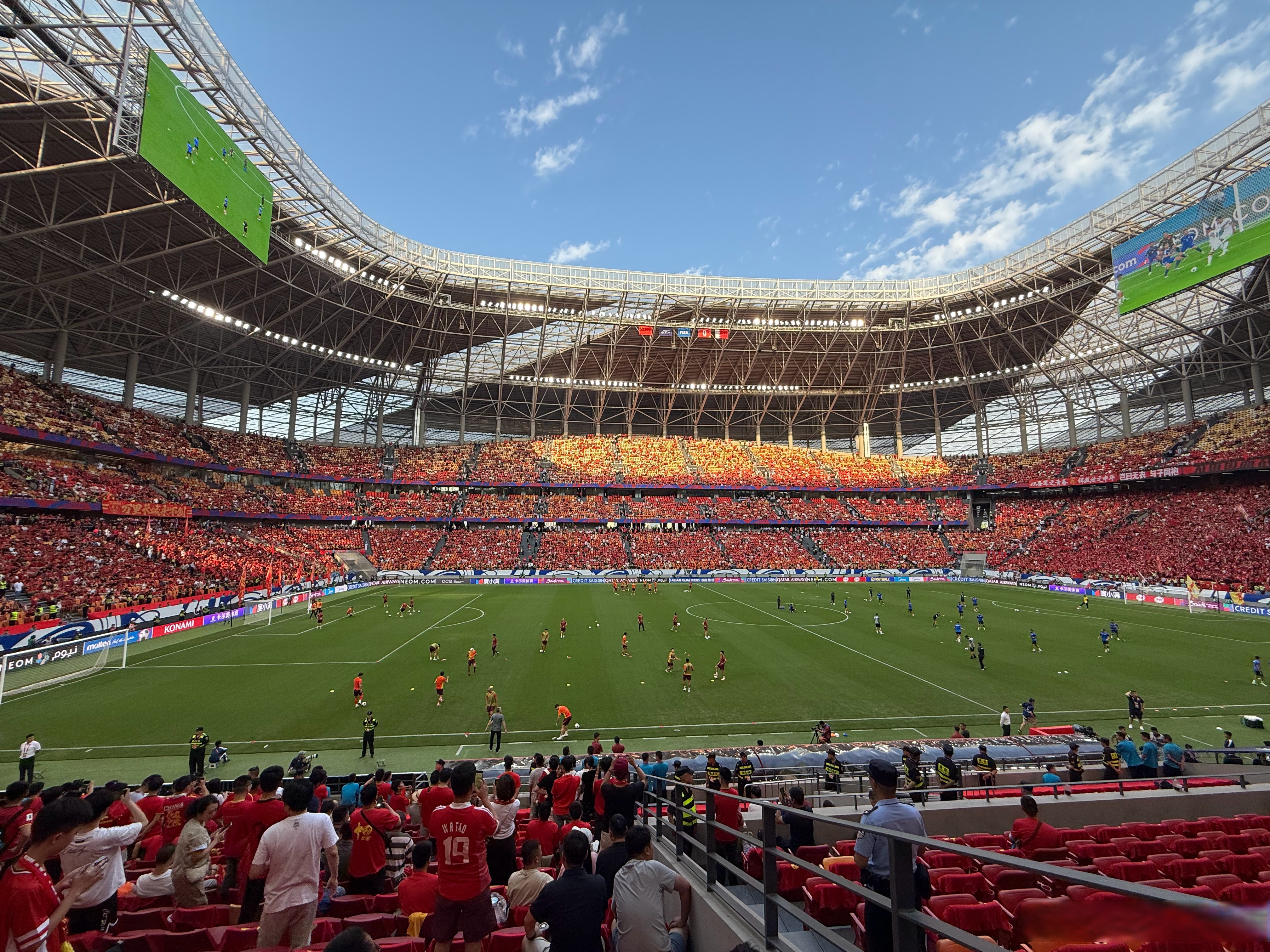 在球场上驰骋的句子 在球场上驰骋的句子