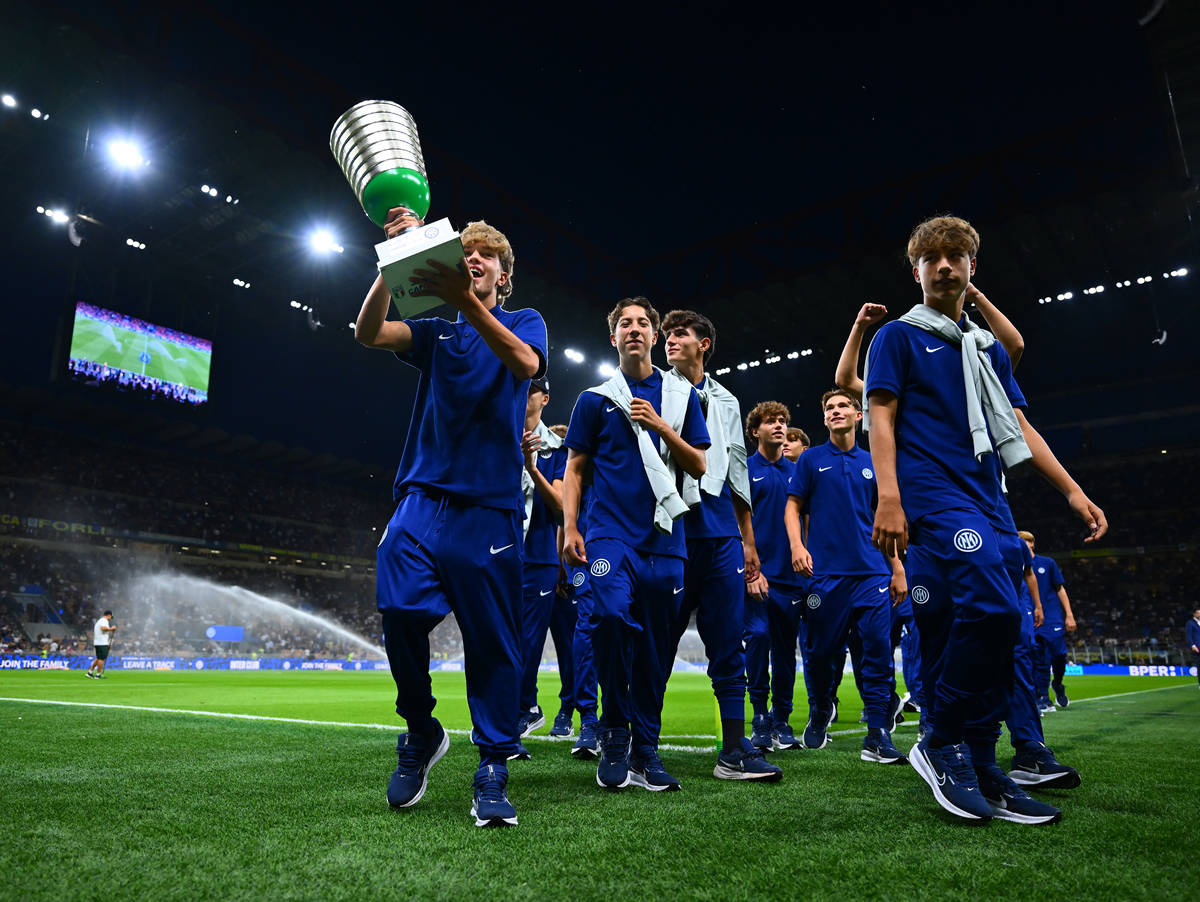 开云娱乐-狼队在最新的英格兰足球联赛中收获胜利(英格兰 狼队)