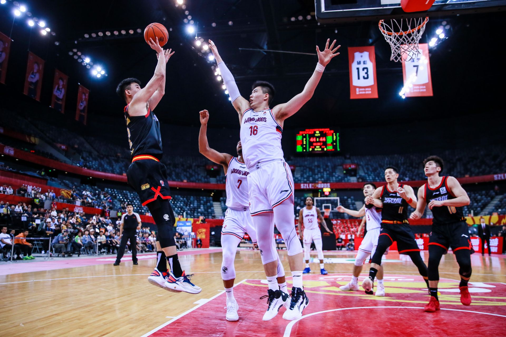 开云官网-中国CBA常规赛结束，广州队摘得分区冠军