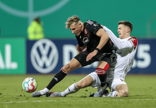 沙尔克再次遭遇挑战,球员期待阻击对手的简单介绍 沙尔克再次遭遇挑战,球员期待阻击对手的简单介绍