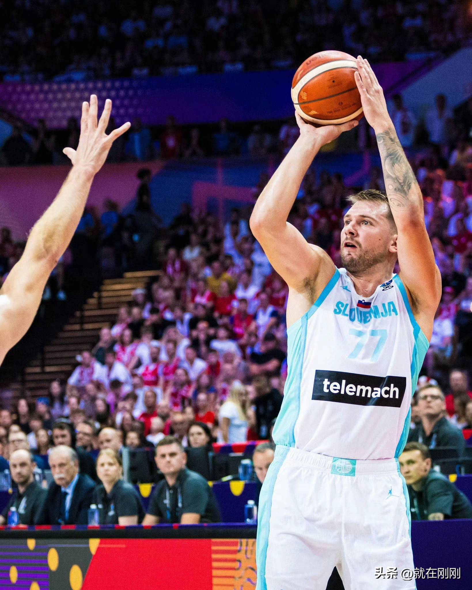 斯洛文尼亚主场不敌波兰，奥地利提前晋级的简单介绍