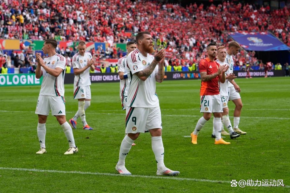 克罗地亚队在客场比赛中谨慎部署对付德国队(克罗地亚队在客场比赛中谨慎部署对付德国队员)